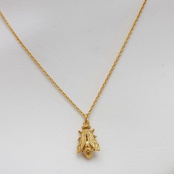 Colgante Porca Miseria abeja pequeña plata bañada en oro