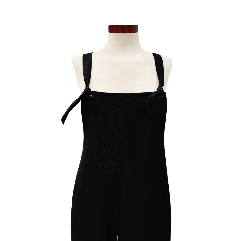 peto-crepe-grueso-negro-detalle Peto crepe grueso negro