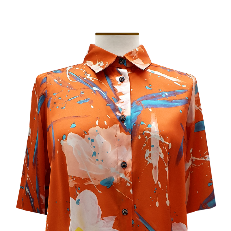 camisa-recta-saten-naranja-pìnceladas-detalle MC