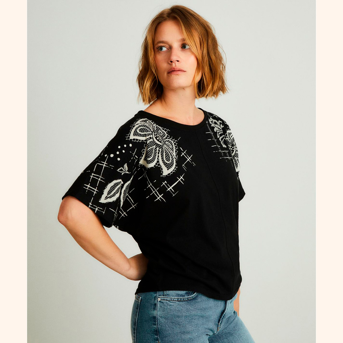 02-TOP-LAGAR-EMBROIDERY