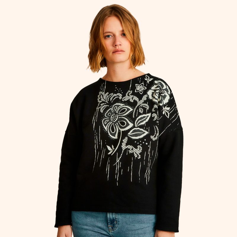 01-SUDADERA-SILVER-EMBROIDERY_B