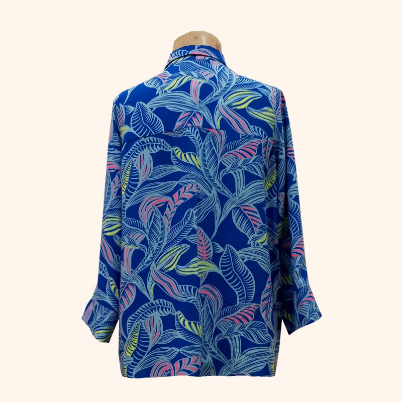 CAMISA-BOTANICA-COBALTO-ESPALDA
