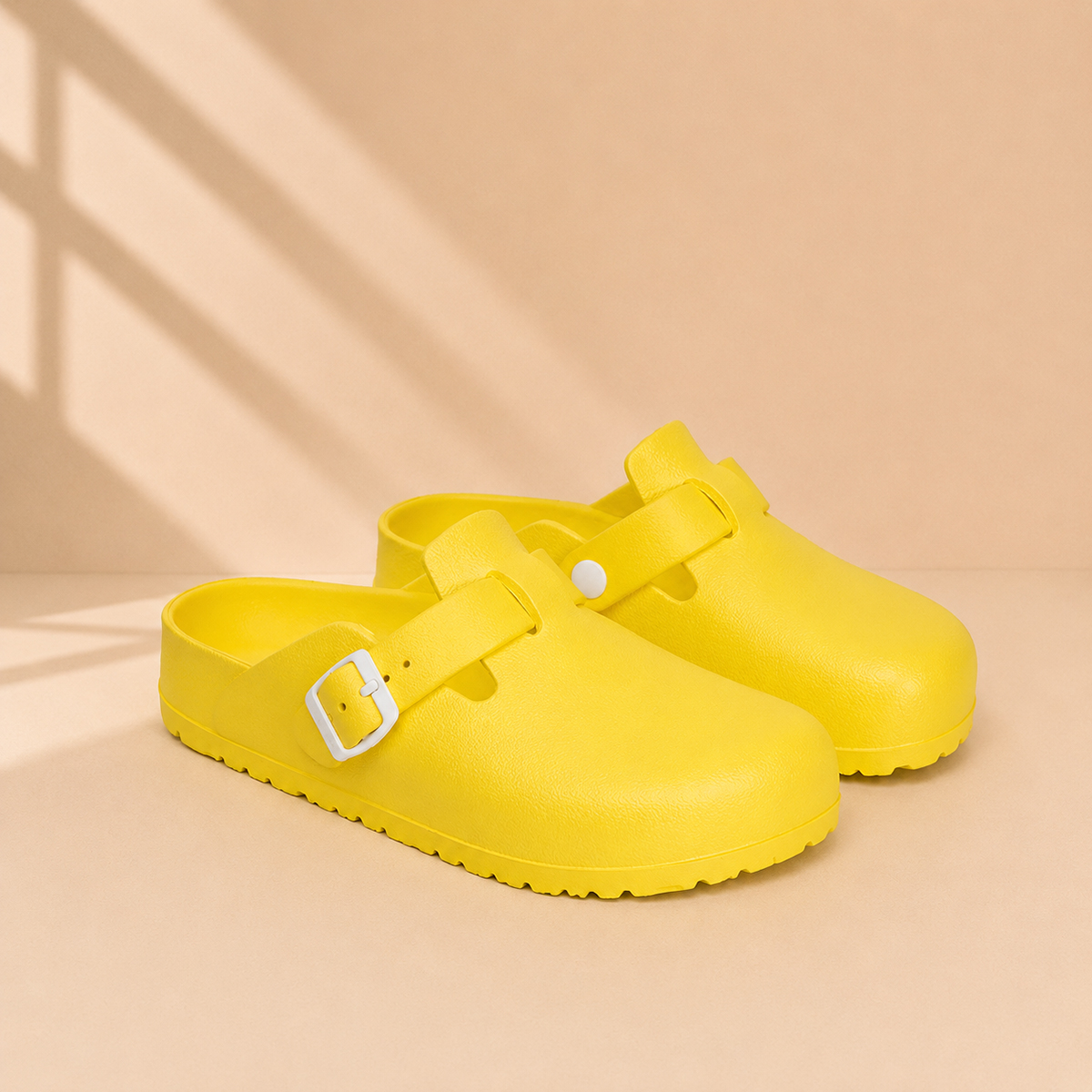 Zuecos Desalia amarillo